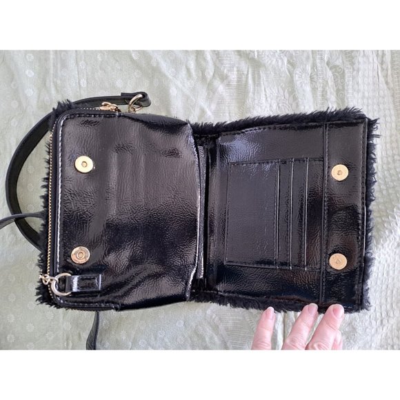 Steve Madden Fuzzy Black Clutch Handbag Purse with Gold Chain and Patent Leather - Picture 3 of 9